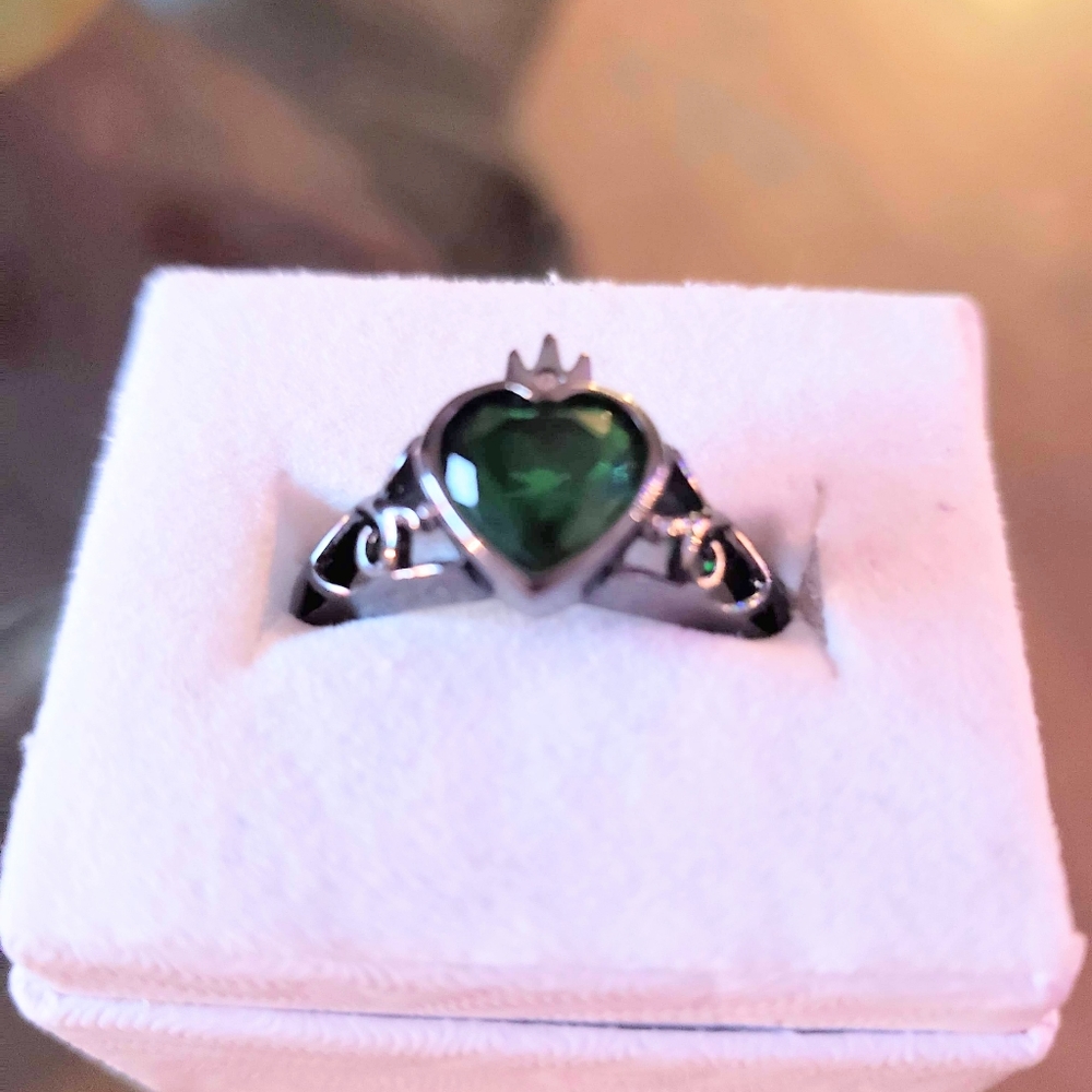 Evil Queen Ring